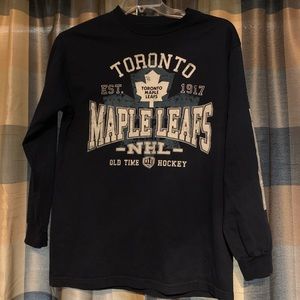 Toronto maple leafs shirt
